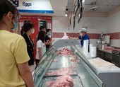 Giá heo hơi rẻ bèo, người nuôi bên bờ vực phá sản