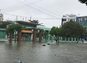 Hàng trăm học sinh Đà Nẵng phải nghỉ học do mưa lớn