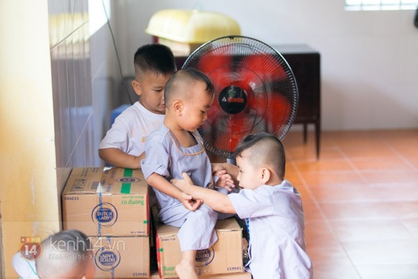 Chuyện về 12 trẻ sơ sinh bị bỏ rơi ở một ngôi chùa 20 Chuyện về 12 trẻ sơ sinh bị bỏ rơi ở một ngôi chùa 20