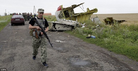MH17 là cái cớ để gây chiến tranh thế giới thứ ba? Ảnh: EPA MH17 là cái cớ để gây chiến tranh thế giới thứ ba? Ảnh: EPA