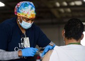 Chuyên gia lý giải chuyện tiêm vaccine vẫn nhiễm COVID-19