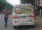 Dán logo cản trở tầm nhìn có thể bị từ chối đăng kiểm xe ô tô