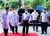 Thủ tướng: 'Không để nơi chống dịch mà bị dịch'