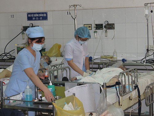 Chăm sóc bệnh nhân tại Khoa Hồi sức tích cực - Chống độc Bệnh viện Nhân dân Gia Định Chăm sóc bệnh nhân tại Khoa Hồi sức tích cực - Chống độc Bệnh viện Nhân dân Gia Định