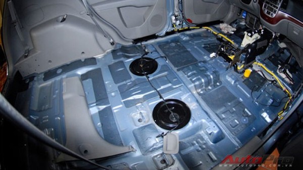 Xử lý nội thất xe ngập nước Xử lý nội thất xe ngập nước