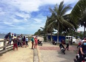 Dân Đà Nẵng góp tiền an táng thi thể vô danh trôi trên biển