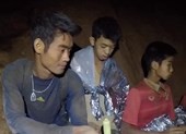Đội bóng nhí Thái Lan chia thành 4 nhóm rời hang
