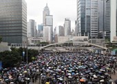 Hong Kong: Đường sá bị chặn, các nhà lập pháp không thể đi họp