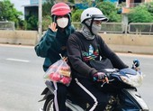 Ấm áp nghĩa đồng bào ở điểm tiếp sức đường về quê