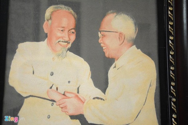 Gần 5 năm miệt mài, Quang hoàn thành bộ tranh cát gồm 100 bức tranh về Bác Hồ, được chia thành 3 giai đoạn: Bác đi tìm đường cứu nước, Bác gặp gỡ các đại diện cấp cao các nước và những cảnh đẹp đất nước con người Việt Nam… 90 bức tranh đã được Quang tổ chức triển lãm ngay trong dịp kỷ niệm 100 năm Bác đi tìm đường cứu nước vào năm 2011.