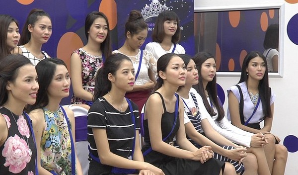 Các thí sinh Hoa khôi áo dài Việt Nam Các thí sinh Hoa khôi áo dài Việt Nam