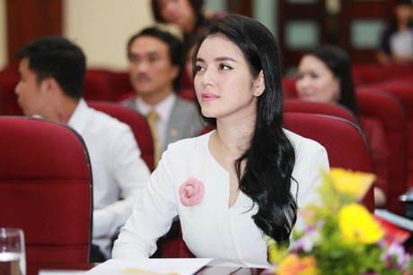 Một số hình ảnh Lý Nhã Kỳ tại sự kiện