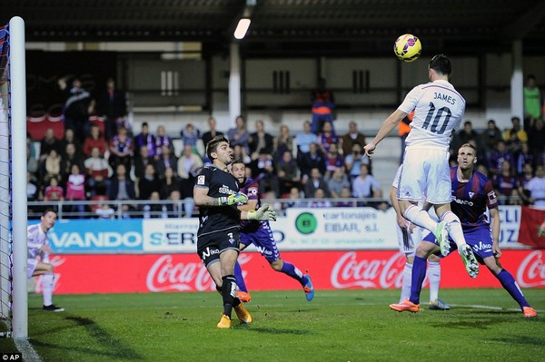 James Rodriguez mở tỷ số trận đấu cho Real Madrid