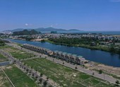 Cận cảnh dãy biệt thự của Đất Xanh Miền Trung bị dừng thi công