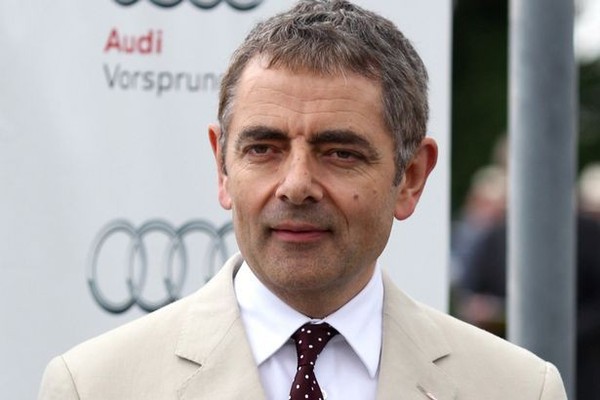 Mr. Bean Rowan Atkinson đột ngột qua đời có đúng hay không? - Ảnh 2. Mr. Bean Rowan Atkinson đột ngột qua đời có đúng hay không? - Ảnh 2.