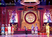 Táo quân tràn ngập trong quảng cáo, khán giả kêu trời