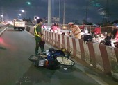 Thanh niên 19 tuổi va dải phân cách cầu Bình Lợi thiệt mạng