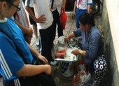 Ngộ độc thực phẩm khi ăn lề đường có được bồi thường?