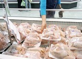 Phao câu, chân… gà ngoại siêu rẻ 'tấn công' gà Việt Nam