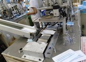 Kiểm tra đột xuất nơi sản xuất, kinh doanh khẩu trang