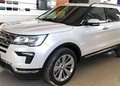 Ford Explorer giảm giá rẻ hơn 300 triệu đồng so với đối thủ