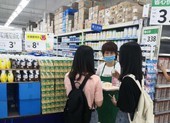 Sữa đậu nành của NutiFood lên kệ 450 siêu thị Walmart