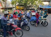 Nhiều người buộc phải quay đầu xe trước giờ G - TP.HCM hạn chế tối đa ra đường