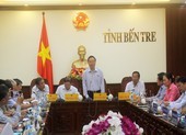 Phó Chủ tịch Quốc hội Phùng Quốc Hiển làm việc tại Bến Tre