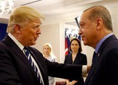 Ông Trump cân nhắc 3 gói trừng phạt áp vào Thổ Nhĩ Kỳ vì S-400
