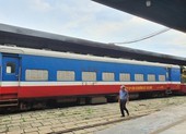 Ngành đường sắt tạm ngưng một đôi tàu TP.HCM đi Hà Nội