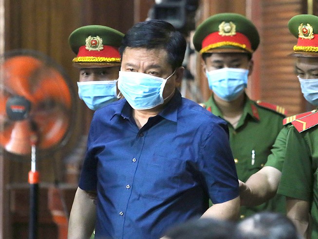 Ông Đinh La Thăng bị cáo buộc gây thiệt hại 725 tỉ