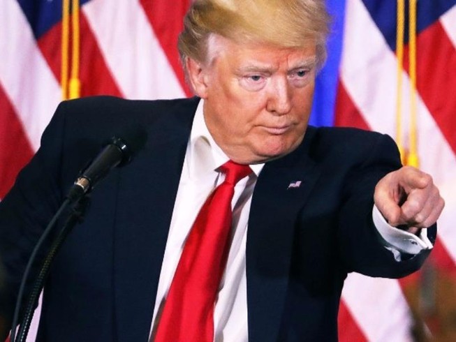 Ông Trump chỉ trích báo đài Mỹ liên tiếp đưa tin sai