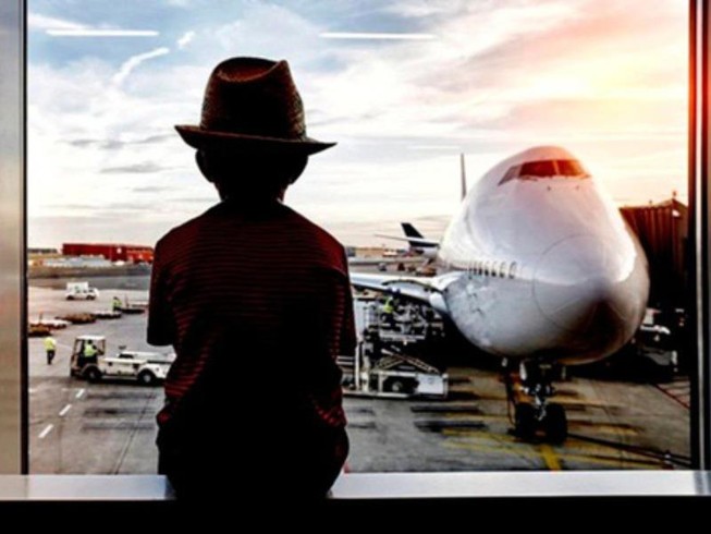 Cậu bé Úc 12 tuổi 'đi bụi' đến Bali bằng thẻ tín dụng của mẹ