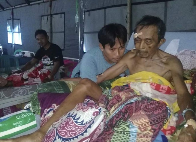 Đã có 450 người chết trong thảm họa sóng thần Indonesia