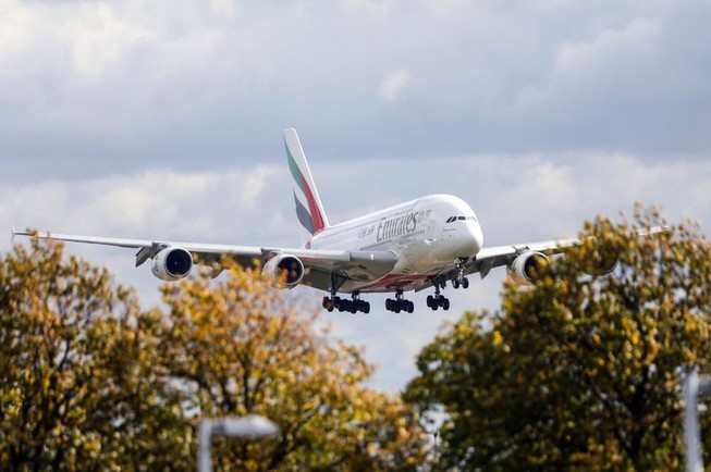 Airbus ngưng sản xuất dòng máy bay A380