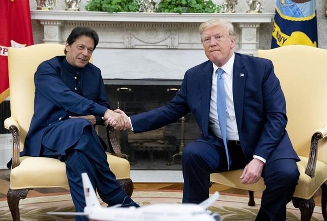 Ông Trump: 'Tôi có thể xóa sổ Afghanistan trong 10 ngày'