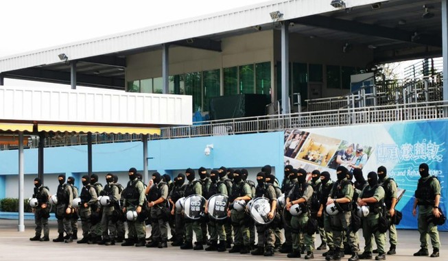 Hong Kong điều biệt đội phi hổ đối phó biểu tình