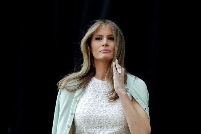Giải mã khuôn mặt lạnh băng của đệ nhất phu nhân Melania
