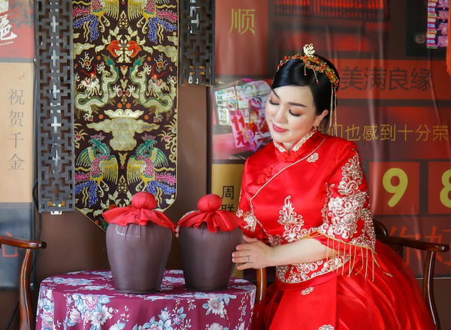 Hà Vân kể bi kịch cô dâu Việt lấy chồng Đài Loan bằng bolero
