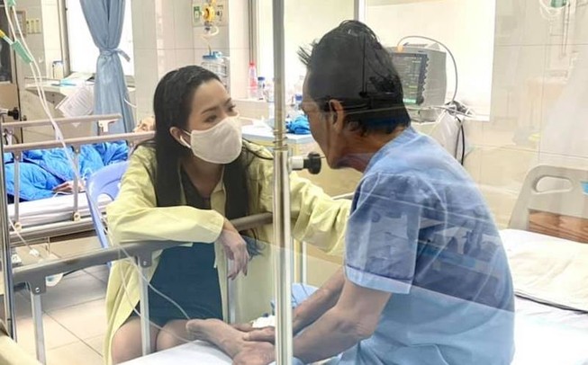 Hàng trăm triệu đồng giúp đỡ diễn viên Thương Tín