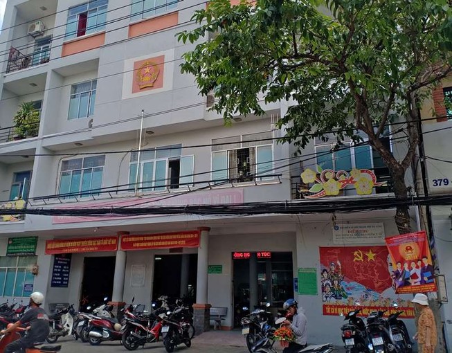 Kiểm điểm 1 cán bộ ở Đà Nẵng vì nạt dân