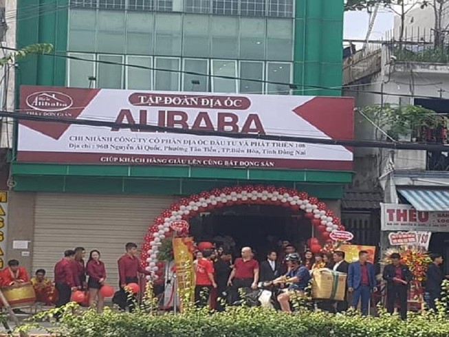 Xử lý biển hiệu 'Tập đoàn Địa ốc Alibaba' ở TP Biên Hòa