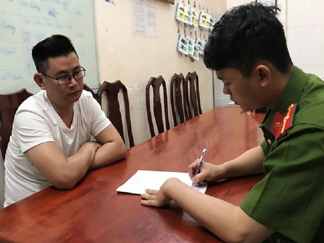 Quản lý quán bar bán thuốc lắc cho khách để 'bay lắc'