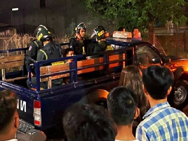 Giải quyết mâu thuẫn giúp chị, thanh niên bị đâm chết