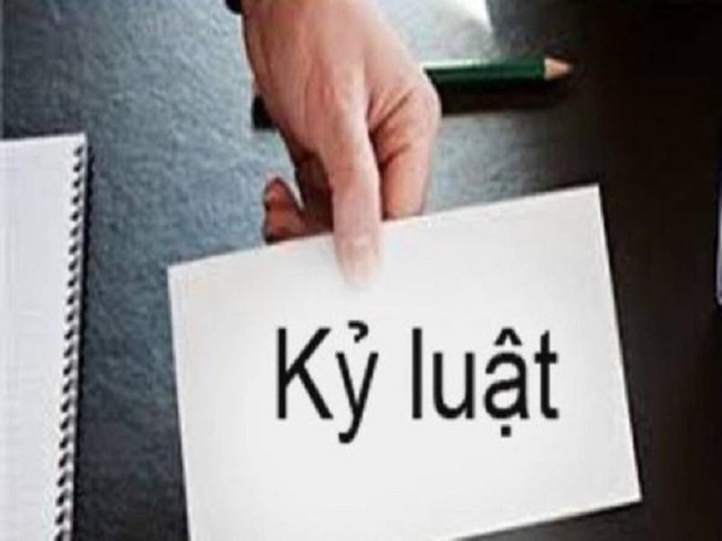 Đồng Nai: Phê Bình nguyên Bí thư, Phó bí thư huyện Thống Nhất