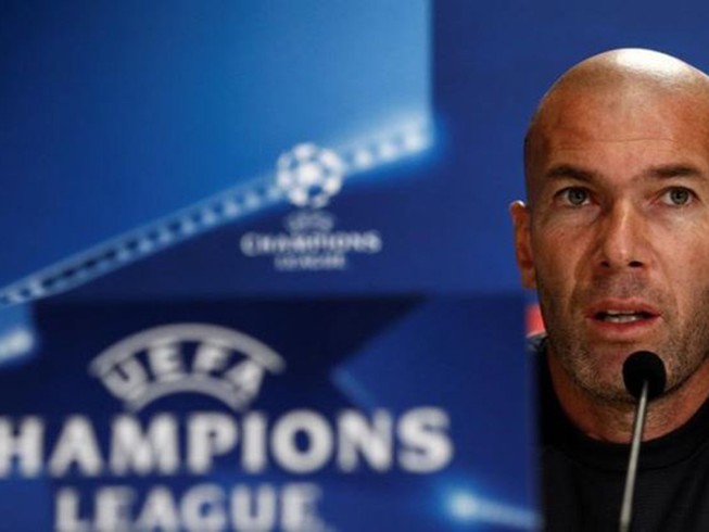 Zidane: Chẳng lợi gì khi Real chơi sân không khán giả