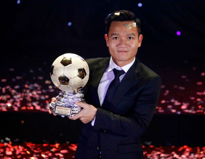 Thanh Trung đoạt QBV, Công Phượng đoạt giải “kích view”
