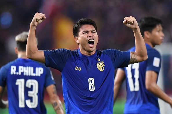 Bất chấp tuyển Thái xuống dốc, cầu thủ Thái vẫn sang J-League