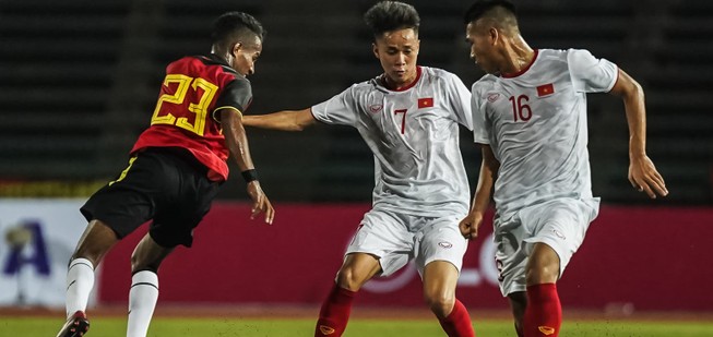 Bán kết U-22 Đông Nam Á: Đồng cân, đồng lạng