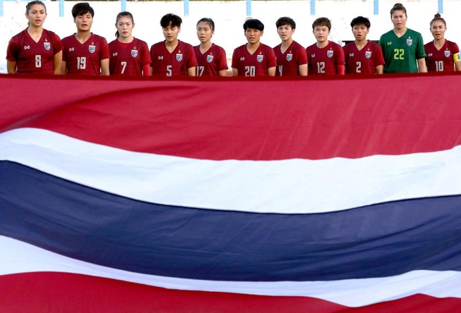 Tuyển Thái Lan dùng đội hình dự World Cup trong trận thua VN